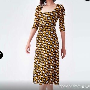 Geometric Patterned Yellow and Black Diane Von Furstenberg Dress